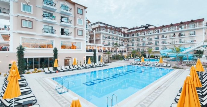 Отель L’Oceanica Beach Resort Hotel 5*