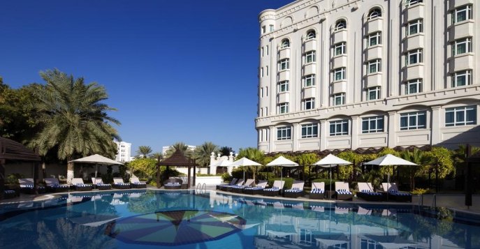 Отель Radisson Blu Hotel, Muscat 4*