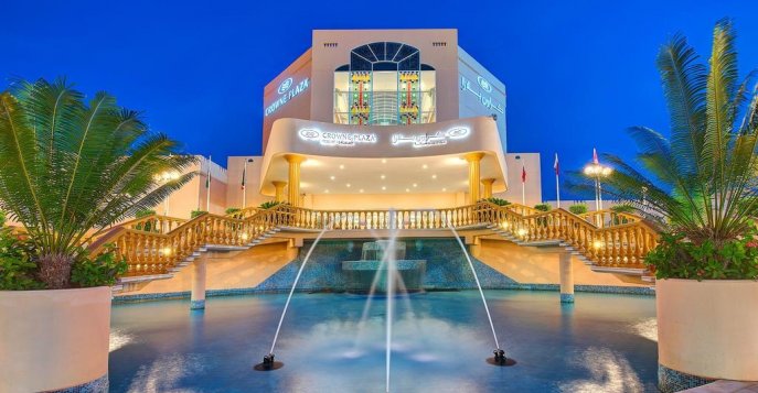 Отель Crowne Plaza Resort Salalah 5*