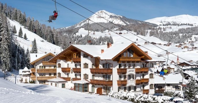 Отель Savoy Dolomites Luxury & Spa 4*