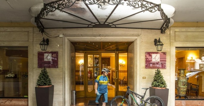 Отель Ambasciatori 4*