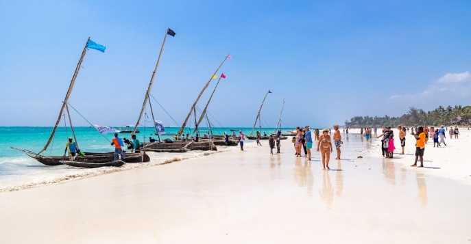 Отдых на белоснежных пляжах отеля Baobab Beach Resort & Spa в Момбасе