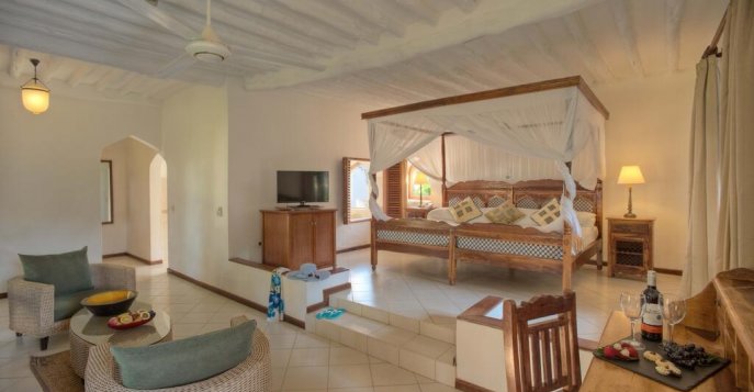 Отель Bluebay Beach Resort & Spa 4+* - остров Занзибар, Танзания