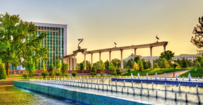 Площадь Независимости - Ташкент, Узбекистан