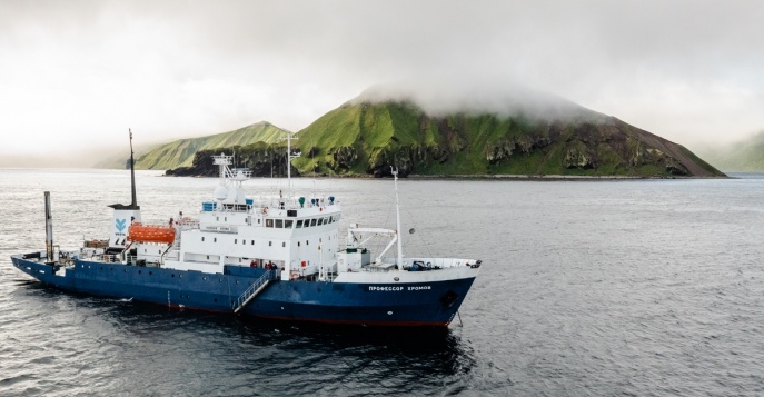 Круизы от VASTA Expeditions на судне «Профессор Хромов» (Spirit of Enderby)