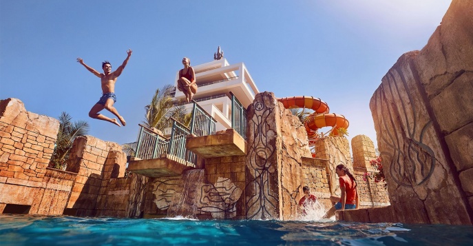 Аквапарк Aquaventure - крупнейший аквапарк мира
