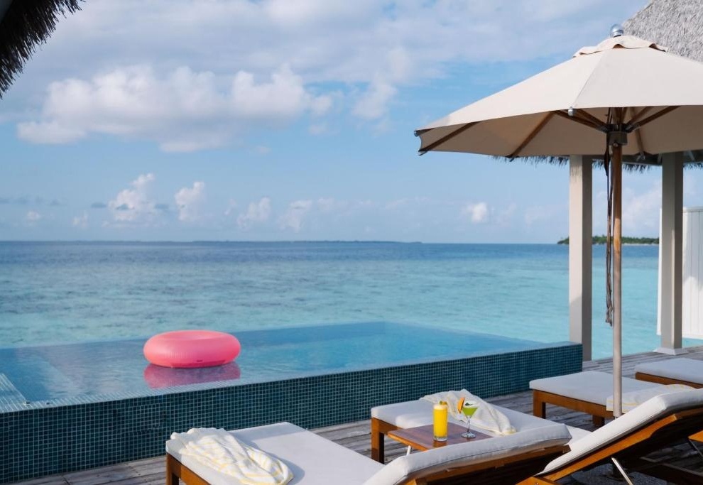 The Standard Huruvalhi Maldives 5