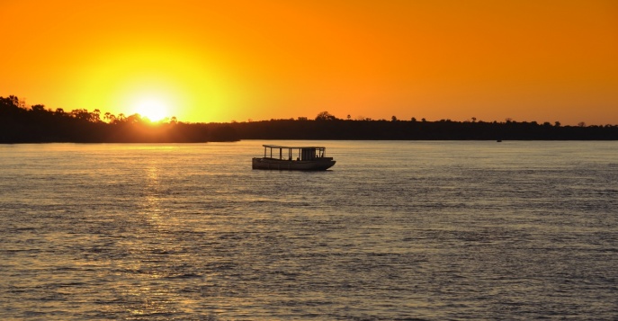 Круиз на закате по реке Замбези