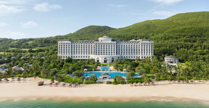 Отель Nha Trang Marriott Resort & Spa, Hon Tre Island 5*