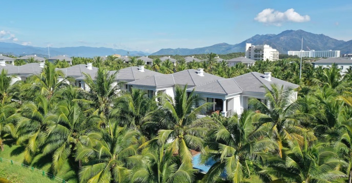 Отель Melia Vinpearl Cam Ranh Beach Resort 5*