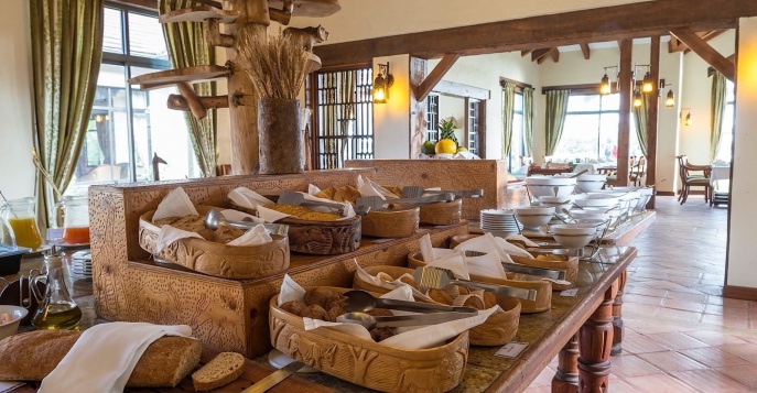 Кэмп Sweetwaters Serena Camp, Кения	