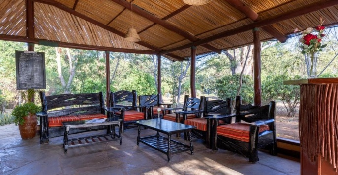 Лодж Sentrim Tsavo East Lodge - Парк Тсаво, Кения