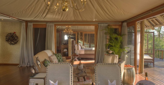 Кэмп Finch Hattons Luxury Camp - парк Тсаво, Кения