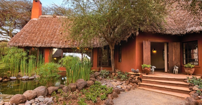 Лодж Tawi Lodge - парк Амбосели, Кения