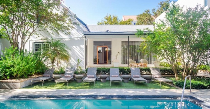 Отель Oude Werf Hotel 5*