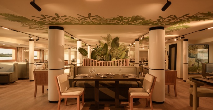 Комфортабельный лайнер Le Fayan II Suites