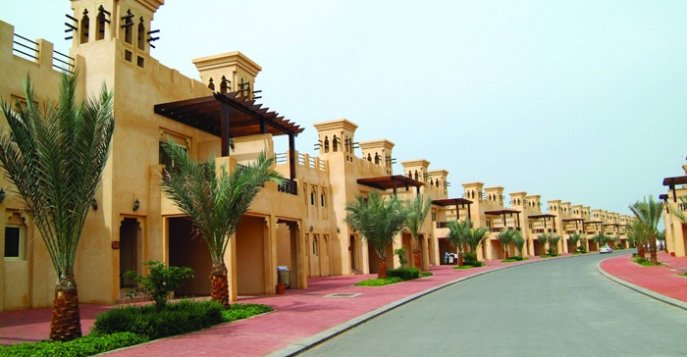 Отель Al Hamra Village Town House 5*, ОАЭ
