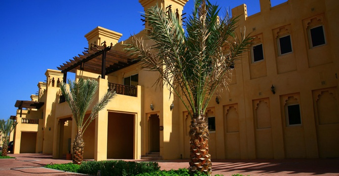 Отель Al Hamra Village Town House 5*