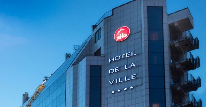 Отель De La Ville 4*