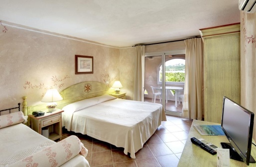 Отель Colonna Beach & Residence 4*, Италия