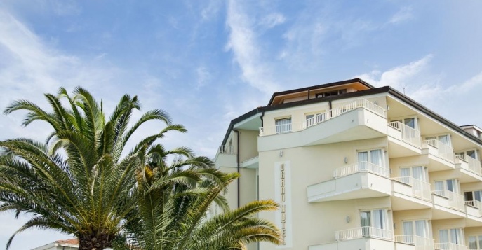 Отель Grand Hotel Forte Dei Marmi 4*