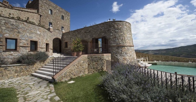 Отель Castello di Velona 5*