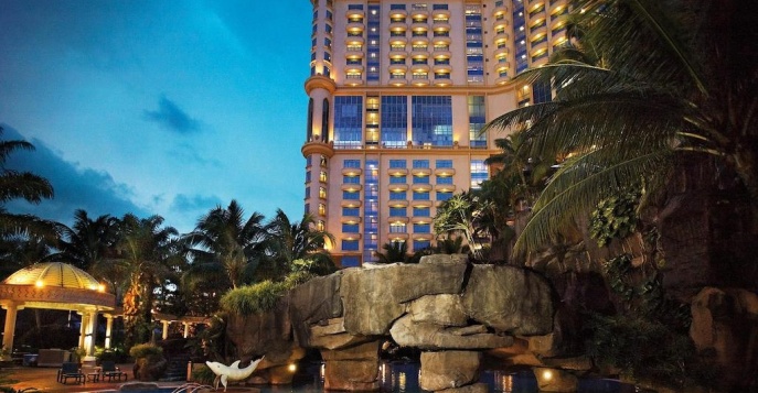 Отель The Sunway Lagoon Resort 5*