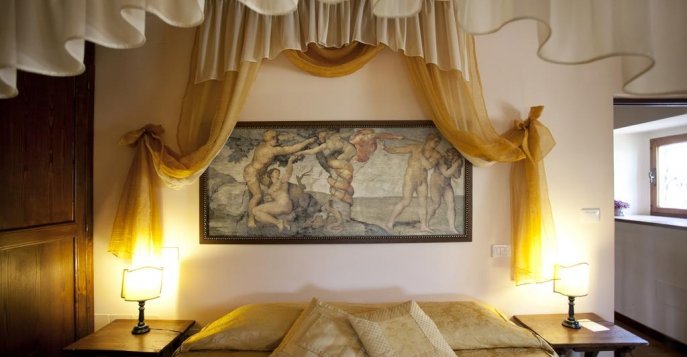 Residenza d'epoca San Crispino 4*, Италия