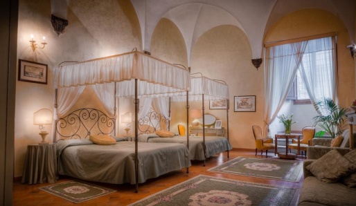 Отель Aprile Palazzo dal Borgo 4*, Италия