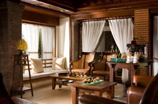 Отель Kamandalu Resort & Spa 5*