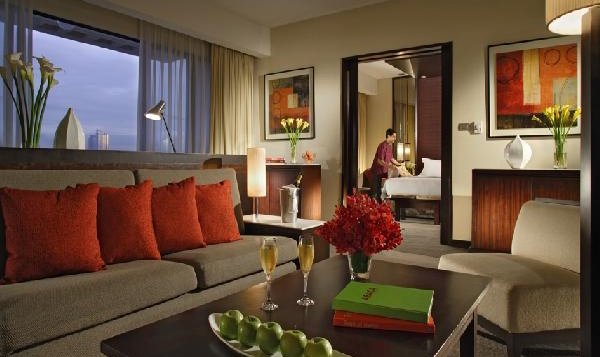 Отель Sofitel Philippine Plaza Manila 5*, Филиппины