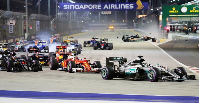 Ночная гонка Формулы 1. Сингапур