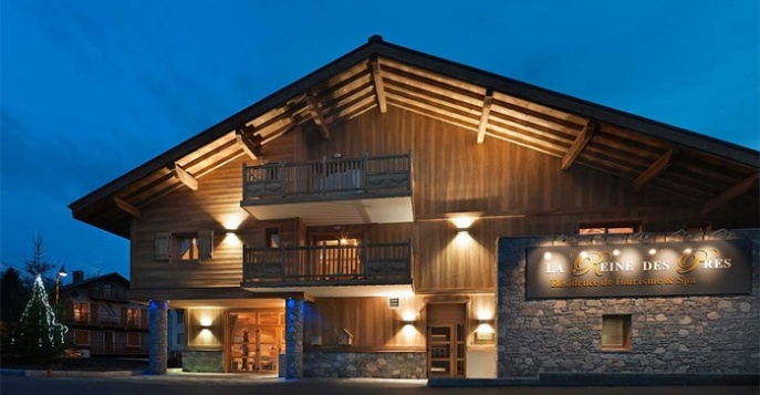 Отель Chalet Reine Des Pres 4*