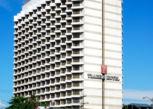 Отель Traders Hotel Manila 4*