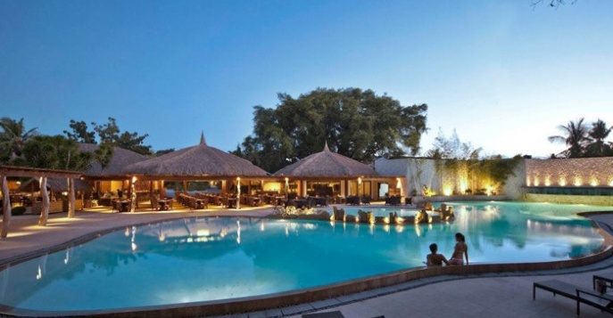 Отель Maribago Bluewater Beach Resort 4*