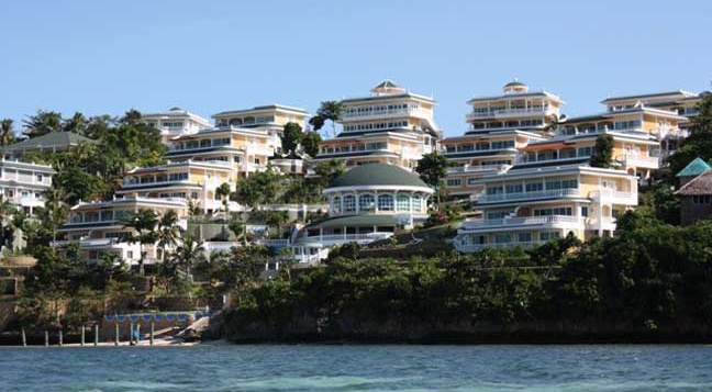 Отель Monaco Suites de Boracay 4*