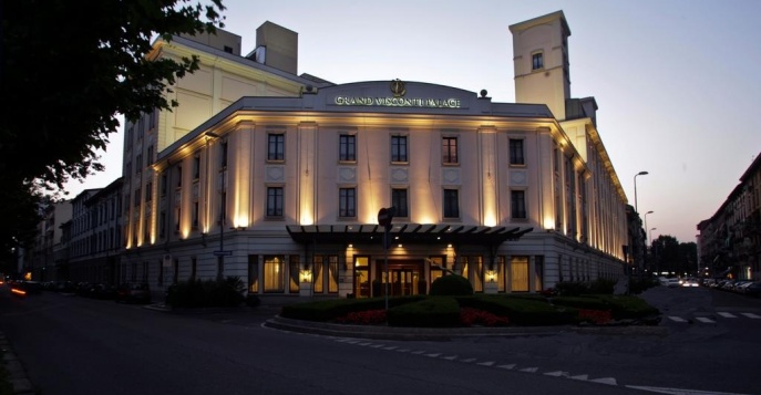 Отель Grand Visconti Palace 4*