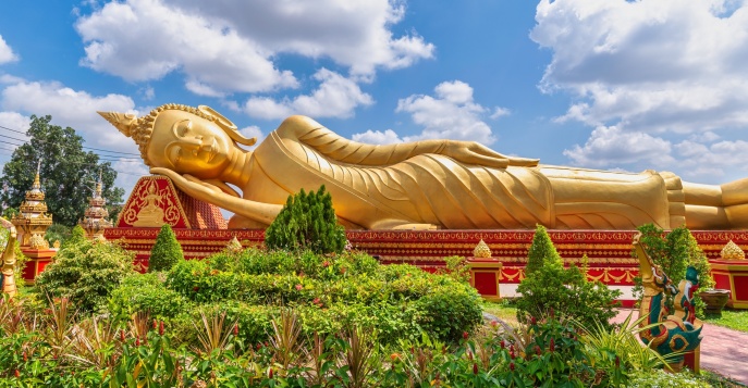 Статуя лежащего Будды - Вьентьян, Лаос