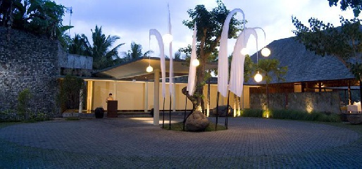 Отель Komaneka at Bisma 4*, Индонезия