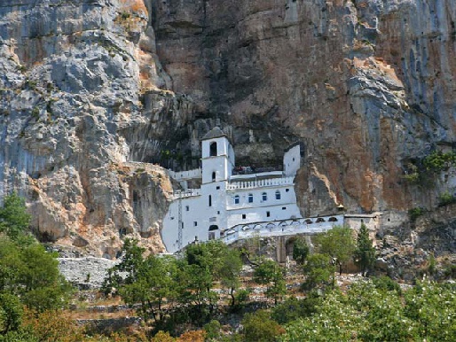 Монастырь Острог - Экскурсии по Черногории