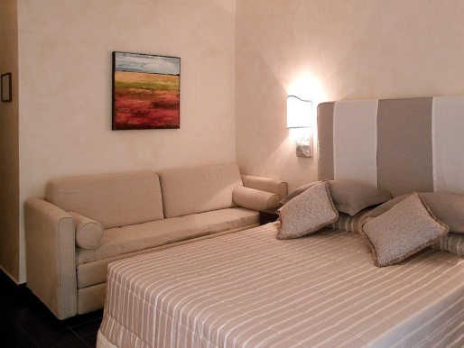 Suite Monte Baron, отель Baia Dei Faraglioni Beach Resort 5*, Италия