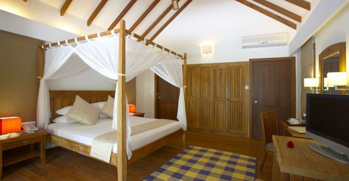 Отель Medhufushi Island Resort 4*, Мальдивские острова