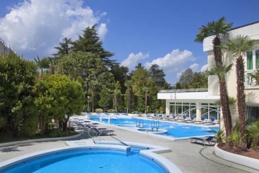 Отель Hotel Due Torri 5*, Италия