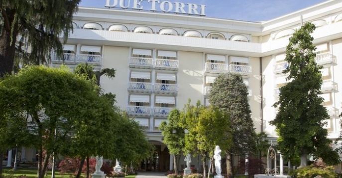 Отель Hotel Due Torri 5*