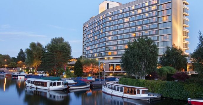 Отель Hilton Amsterdam 5*
