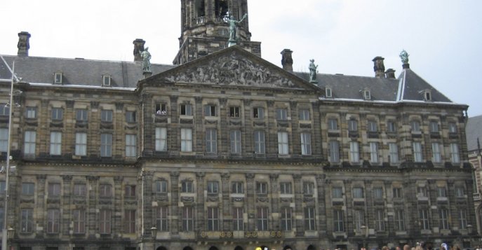 Королевская площадь в Амстердаме, Нидерланды