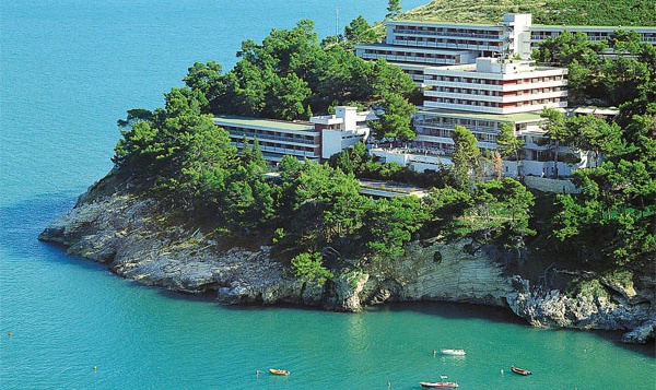 Отели Гаргано  расположены на берегах заливов в биогенетическом и национальном парках