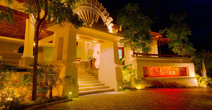Отель The Briza Beach Resort & Spa 5*