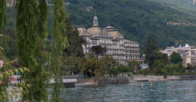 Отель Grand Des Iles Borromees 5*