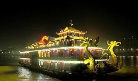 The Golden Imperial Court: судно для туристов, любящих роскошь